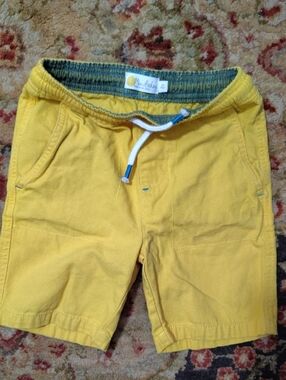 Mini Boden Size 6 Bright Yellow Pull-On Shorts with Drawstring$25